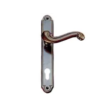 MANIGLIA BAROCCO CON PLACCA IN OTTONE FORO YALE