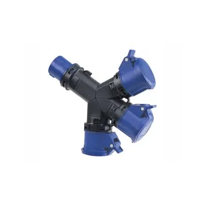 ADATTATORE INDUSTRIALE CON SPINA CEE E TRE PRESE CEE IP54