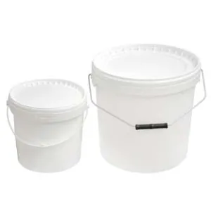SECCHIO IN PLASTICA ANONIMO CON COPERCHIO BIANCO