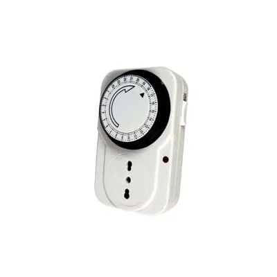 TIMER A PRESA GIORNALIERO CON INTERRUTTORE INTERVALLO 15 MINUTI