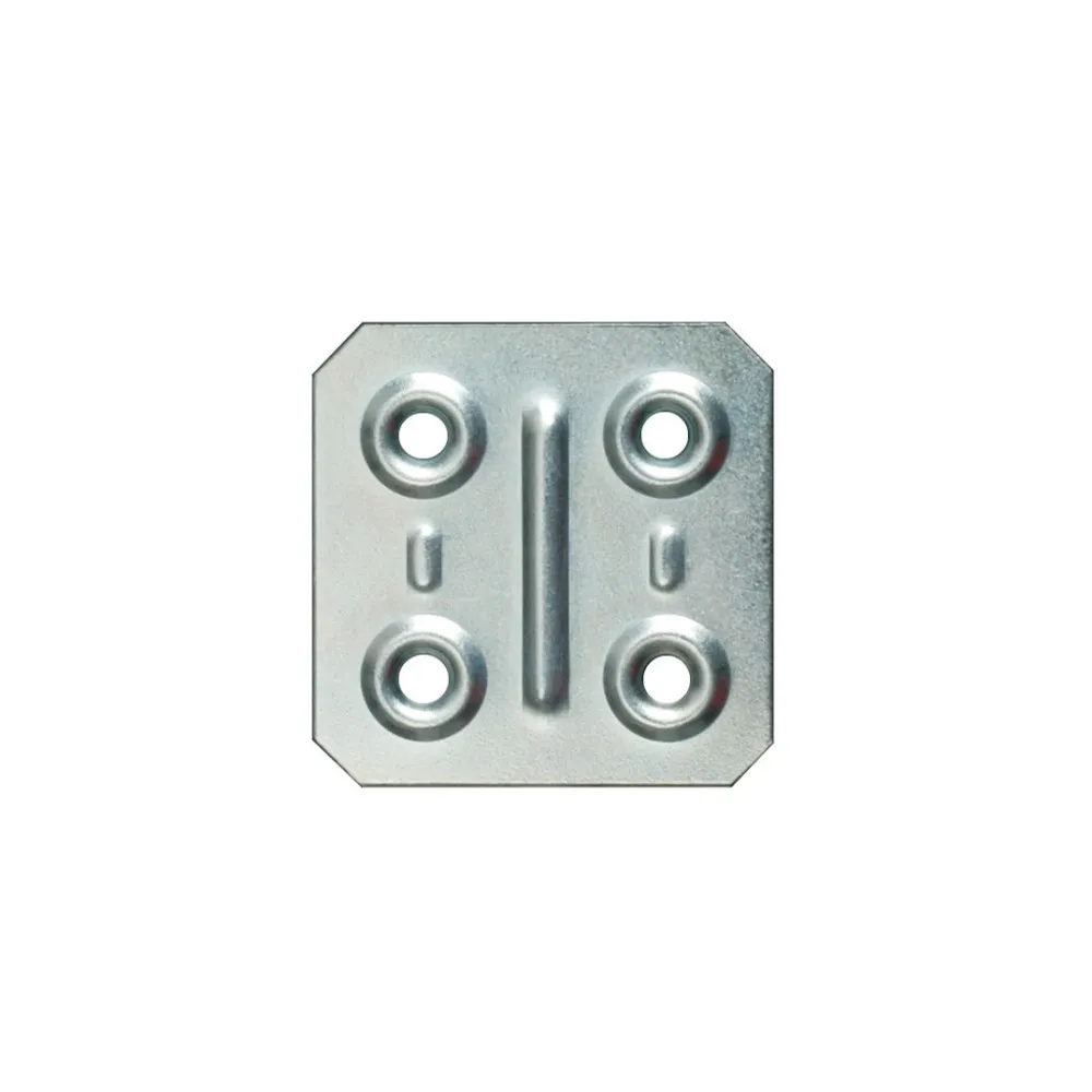 Piastrina di giunzione in acciaio zincato 40 x 40 mm. Piastrina di giunzione in acciaio zincato 40 x 40 mm.