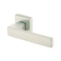 MANIGLIA ASTI ART.M53 C/BOCCHETTA QUADRA CRO SAT