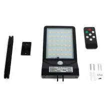 Lampione LED solare con telecomando Lampione LED solare con telecomando