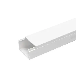 CANALINA QUADRATA PVC BIANCA C/SUPPORTO ADESIVO L2000XW40XH25MM