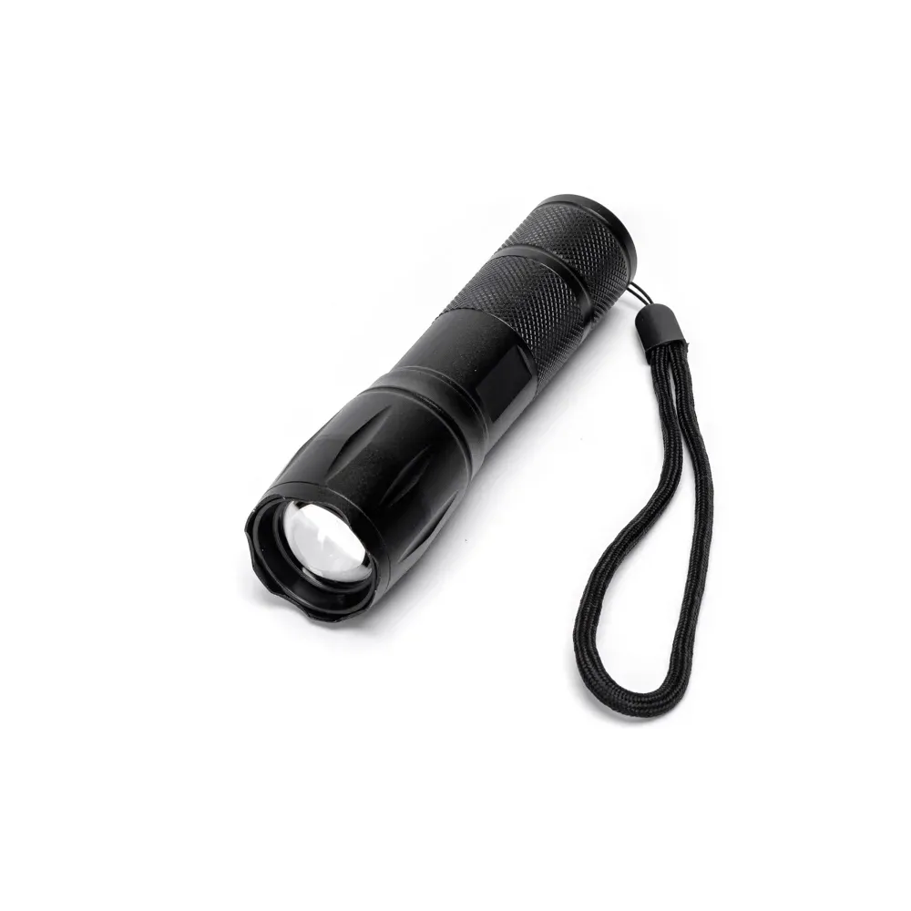 Torcia con messa a fuoco regolabile e batterie Torcia con messa a fuoco regolabile e batterie