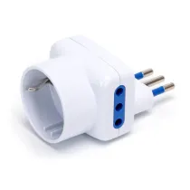 Adattatore a 3 vie 10A bianco Adattatore a 3 vie 10A bianco