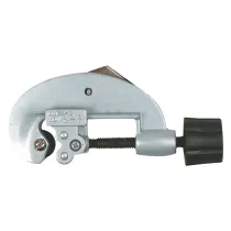TAGLIATUBI A ROTELLA CON SVASATORE mm 3 Mag. 28